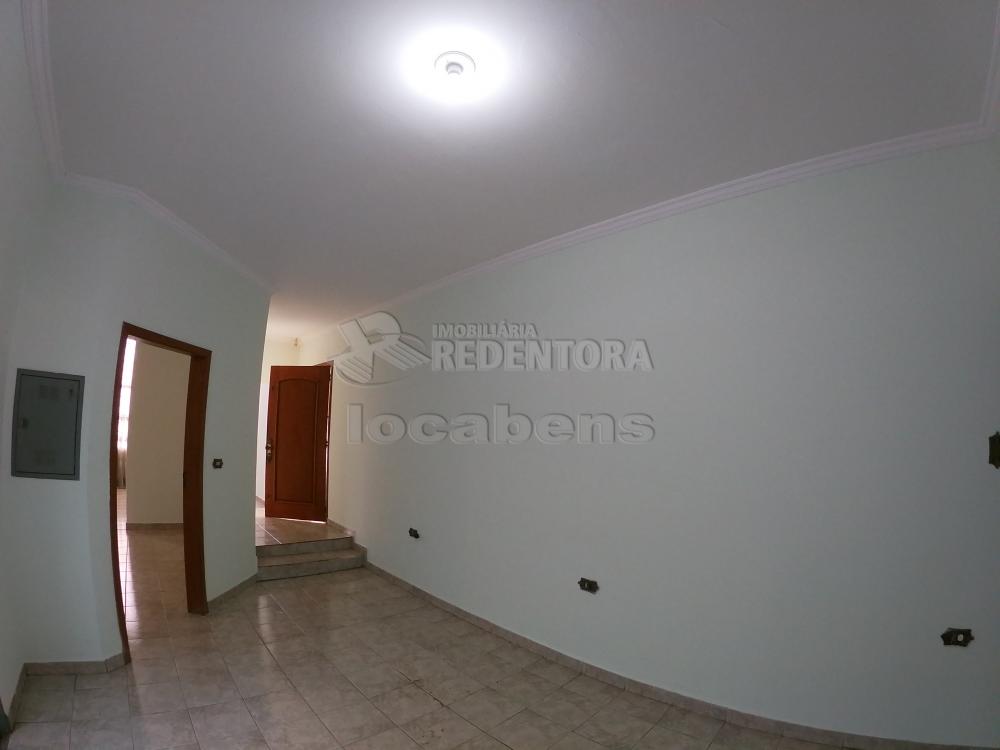 Alugar Casa / Padrão em São José do Rio Preto R$ 2.600,00 - Foto 11