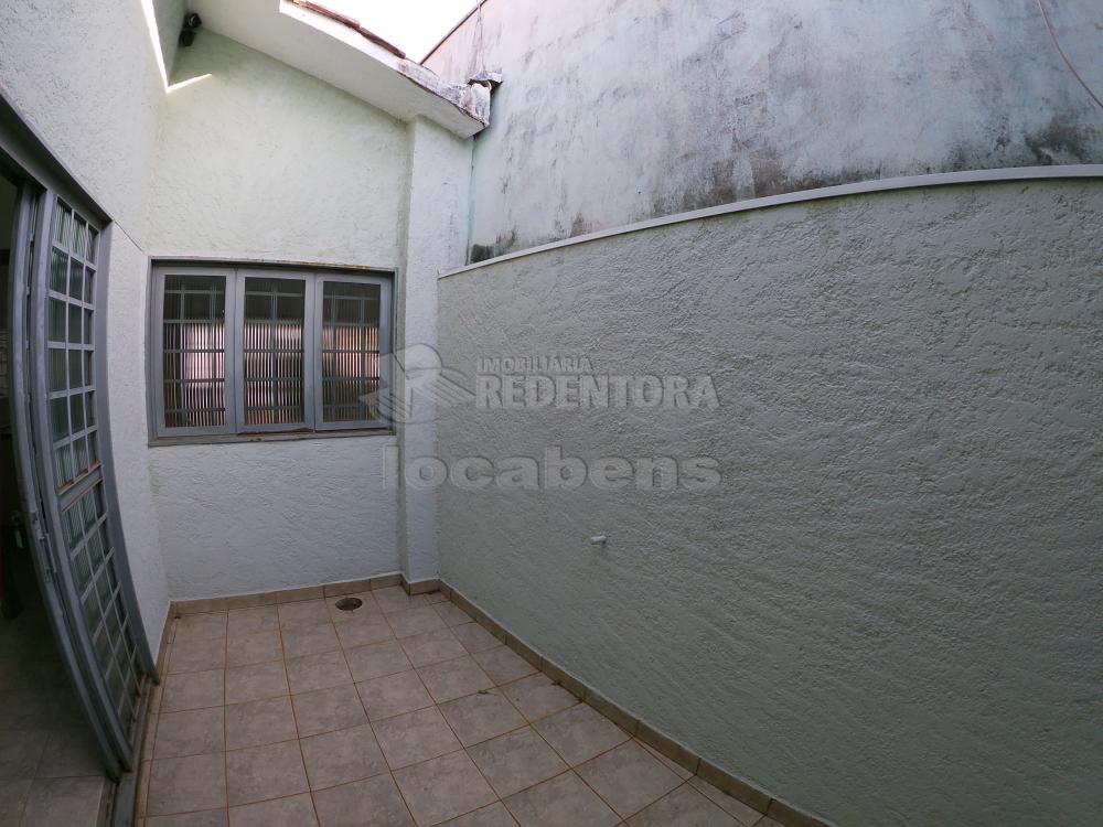 Alugar Casa / Padrão em São José do Rio Preto R$ 2.600,00 - Foto 12