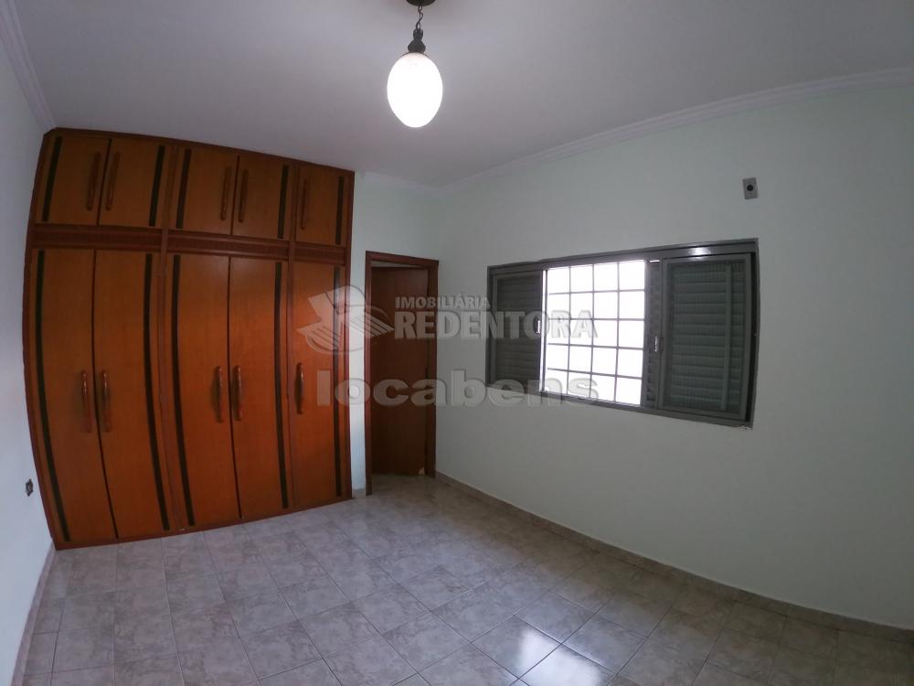 Alugar Casa / Padrão em São José do Rio Preto R$ 2.600,00 - Foto 23