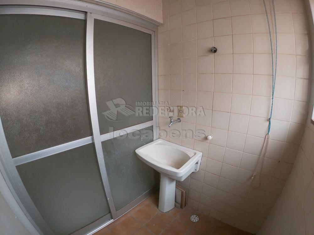 Alugar Apartamento / Padrão em São José do Rio Preto R$ 900,00 - Foto 6