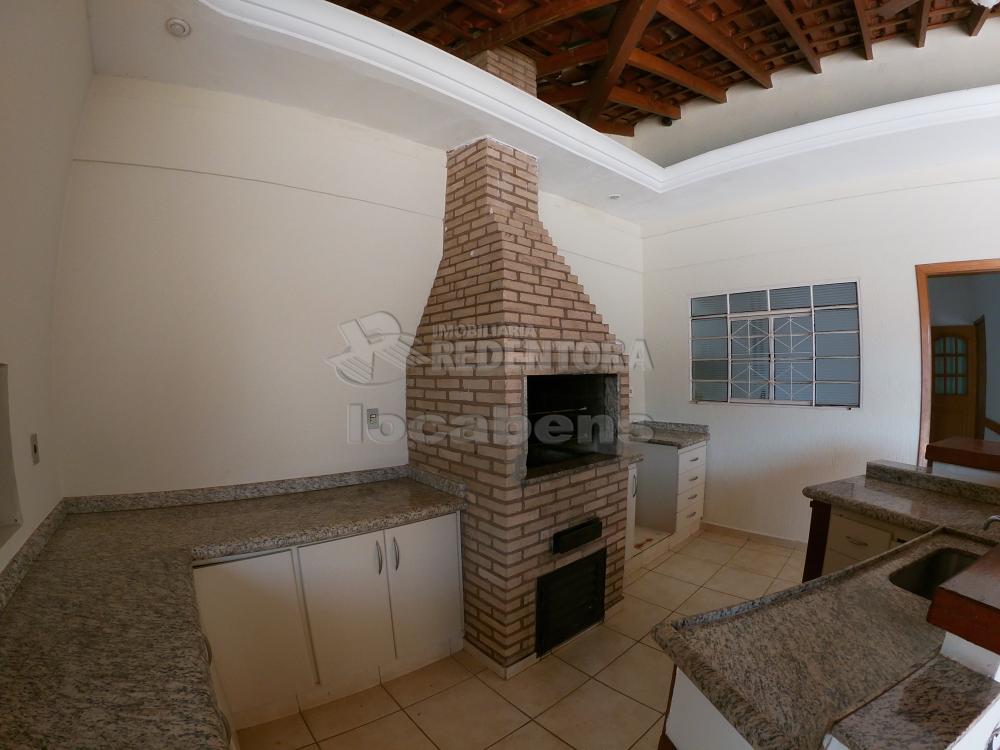 Alugar Casa / Padrão em São José do Rio Preto R$ 3.400,00 - Foto 9