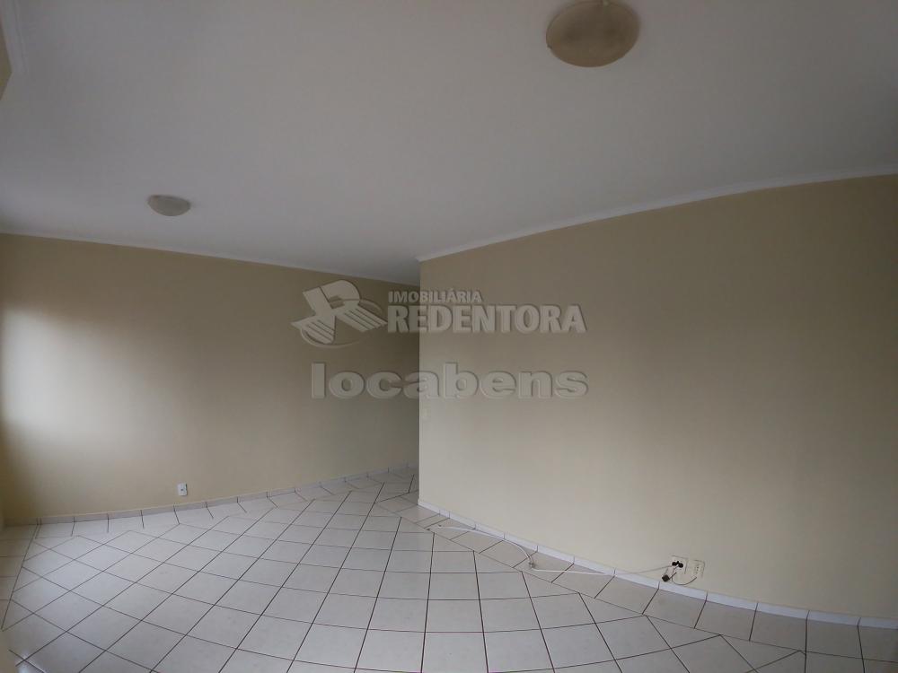 Alugar Apartamento / Padrão em São José do Rio Preto R$ 1.300,00 - Foto 3