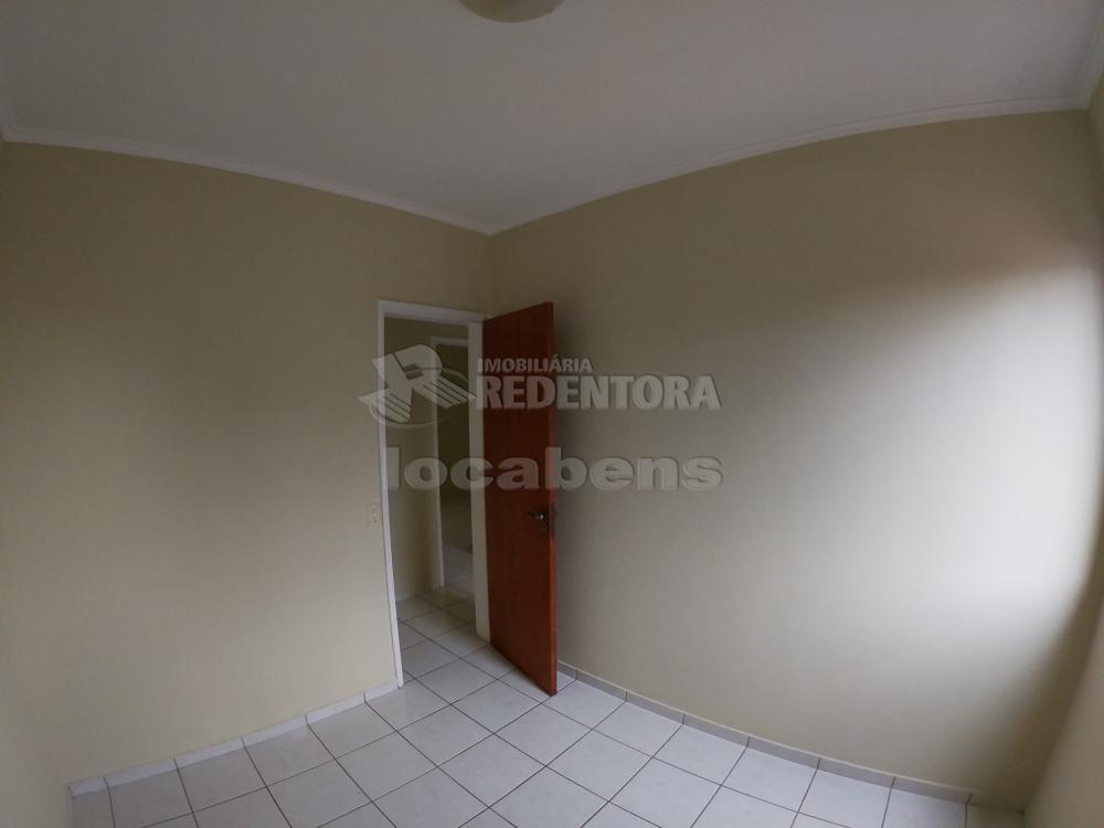 Alugar Apartamento / Padrão em São José do Rio Preto R$ 1.300,00 - Foto 9