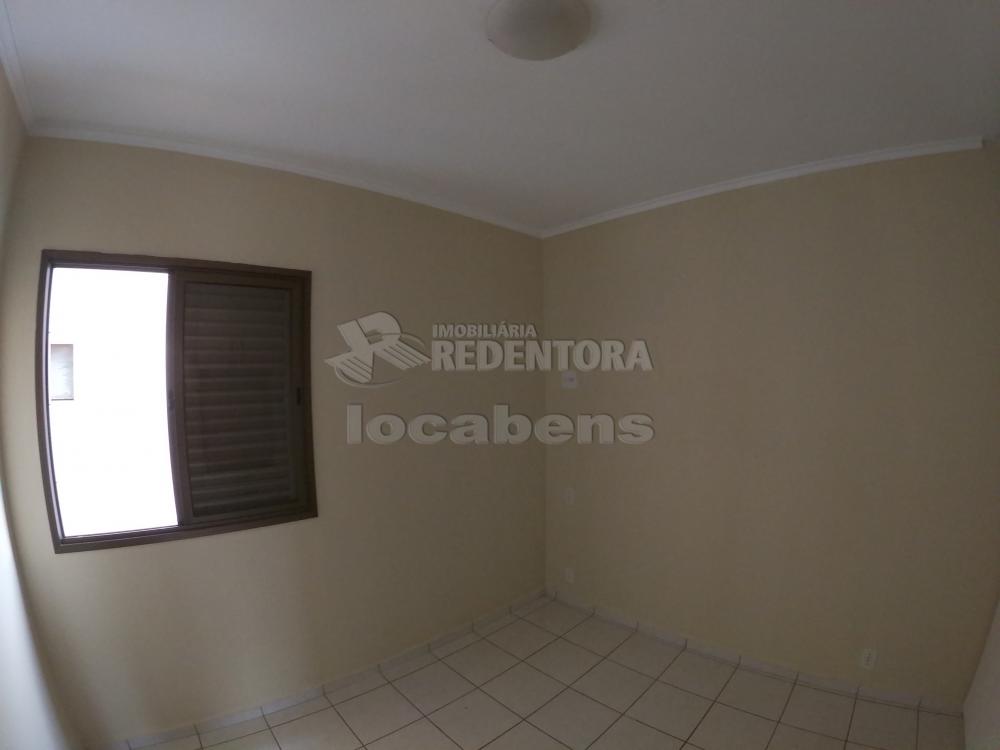 Alugar Apartamento / Padrão em São José do Rio Preto R$ 1.300,00 - Foto 14