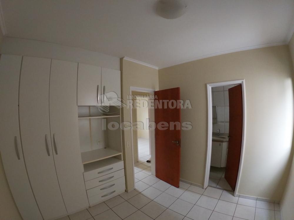 Alugar Apartamento / Padrão em São José do Rio Preto R$ 1.300,00 - Foto 16