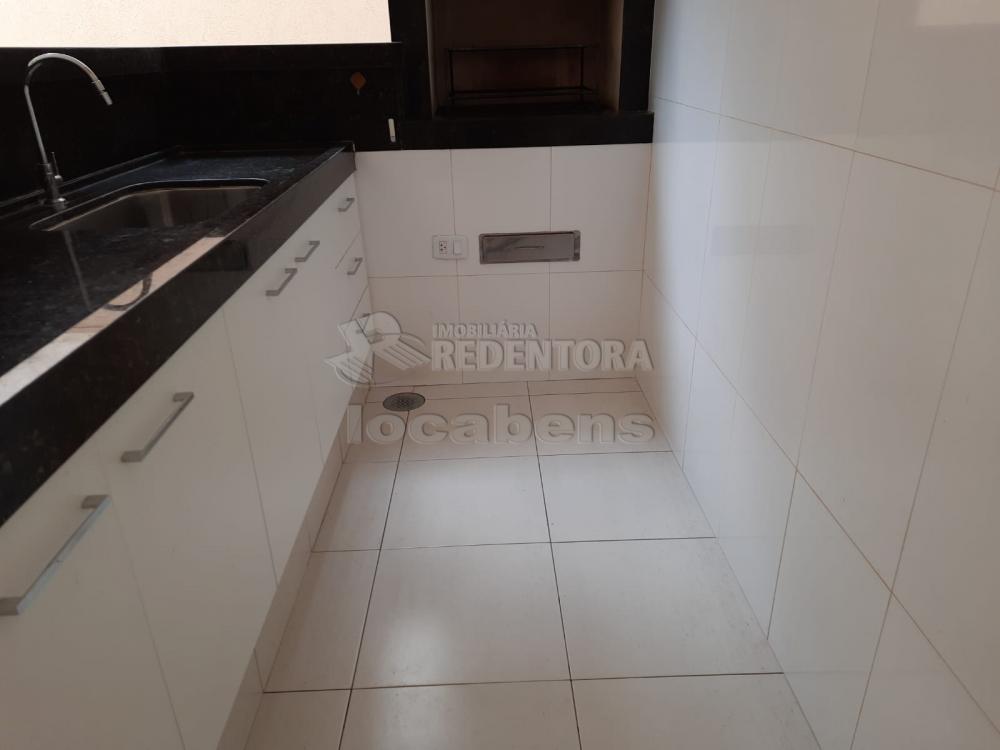 Casa de Condomínio para alugar com 3 quartos, 179m² - Foto 4