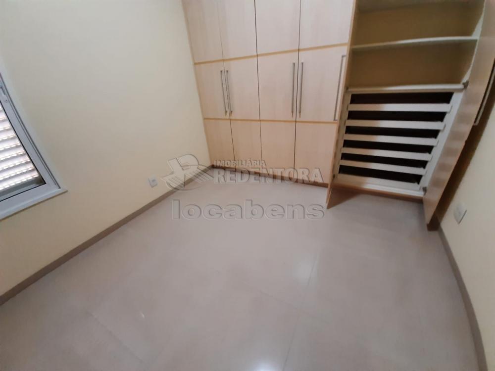 Casa de Condomínio para alugar com 3 quartos, 179m² - Foto 13