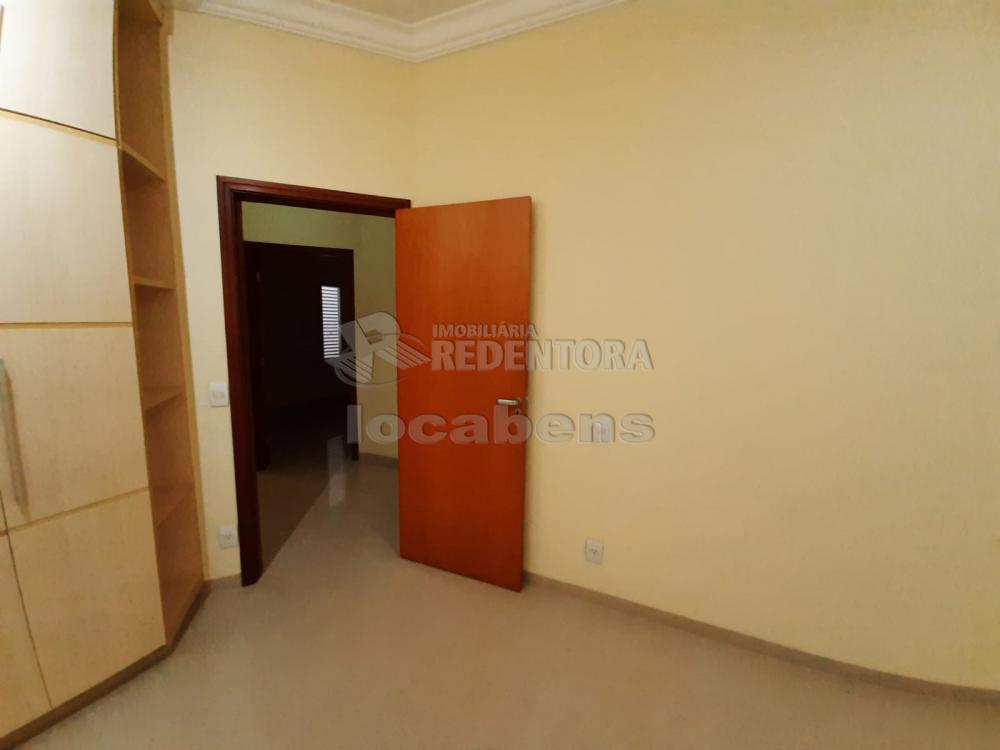 Casa de Condomínio para alugar com 3 quartos, 179m² - Foto 17