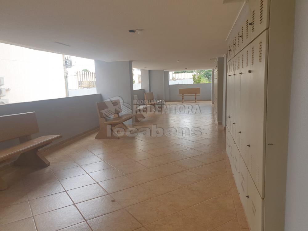 Alugar Apartamento / Padrão em São José do Rio Preto R$ 1.250,00 - Foto 12