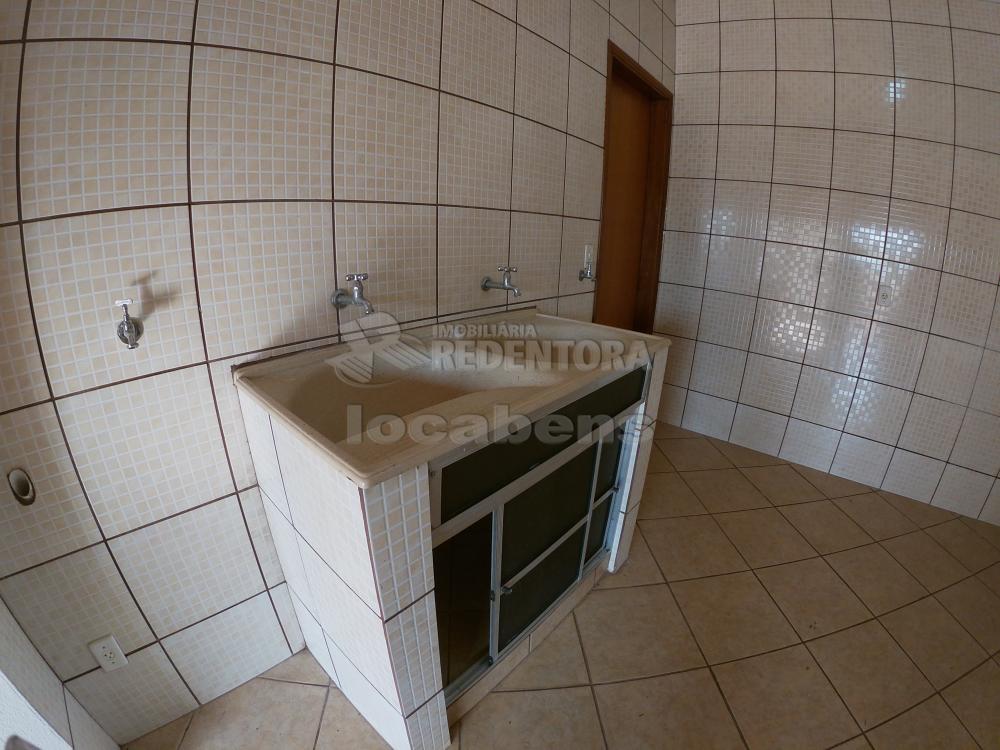 Alugar Casa / Padrão em São José do Rio Preto R$ 2.600,00 - Foto 27