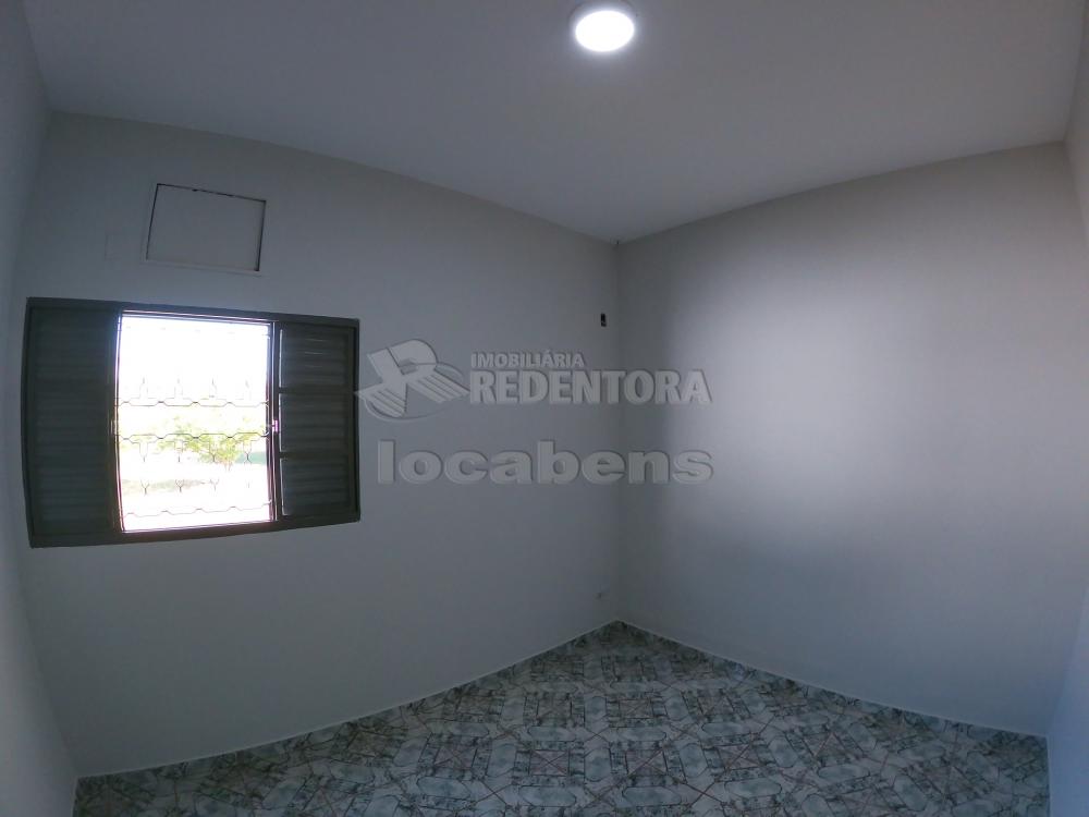 Alugar Casa / Padrão em São José do Rio Preto R$ 900,00 - Foto 7