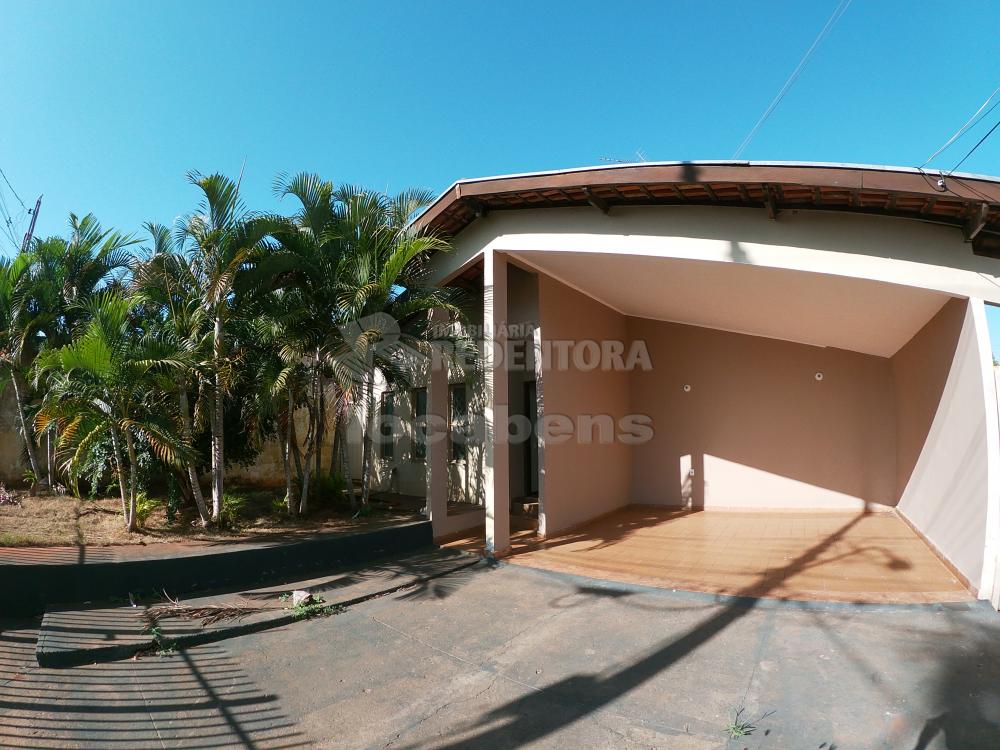 Alugar Casa / Padrão em São José do Rio Preto R$ 2.000,00 - Foto 32