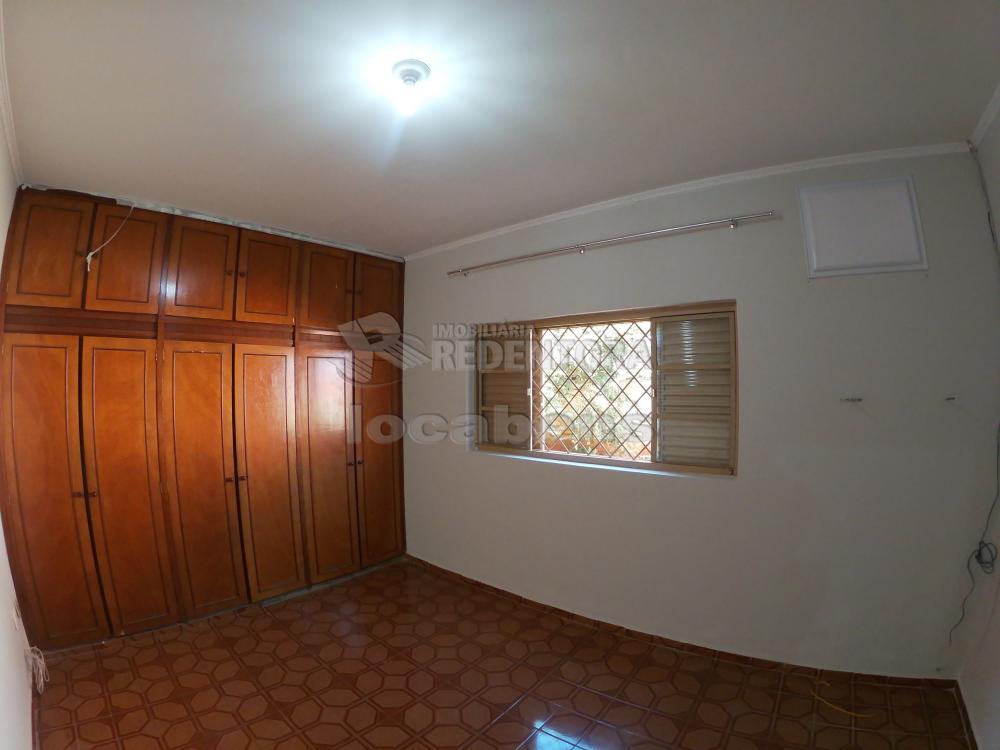 Alugar Casa / Padrão em São José do Rio Preto R$ 2.000,00 - Foto 17