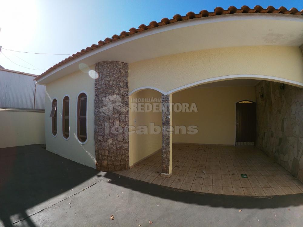 Alugar Casa / Padrão em São José do Rio Preto R$ 3.000,00 - Foto 1