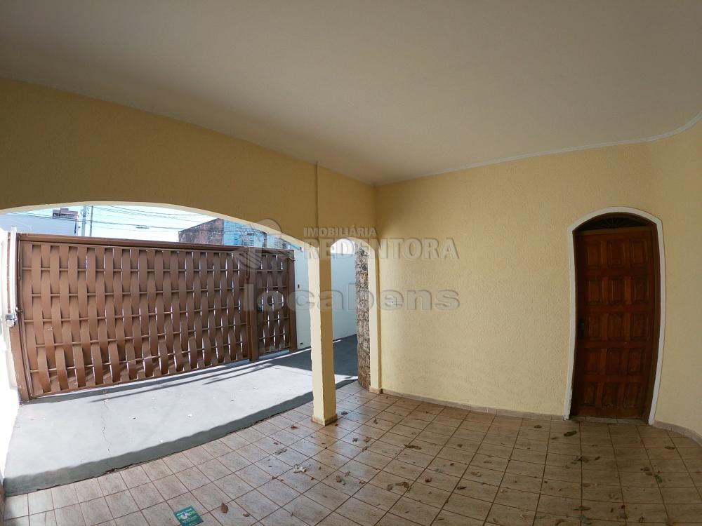 Alugar Casa / Padrão em São José do Rio Preto R$ 3.000,00 - Foto 2