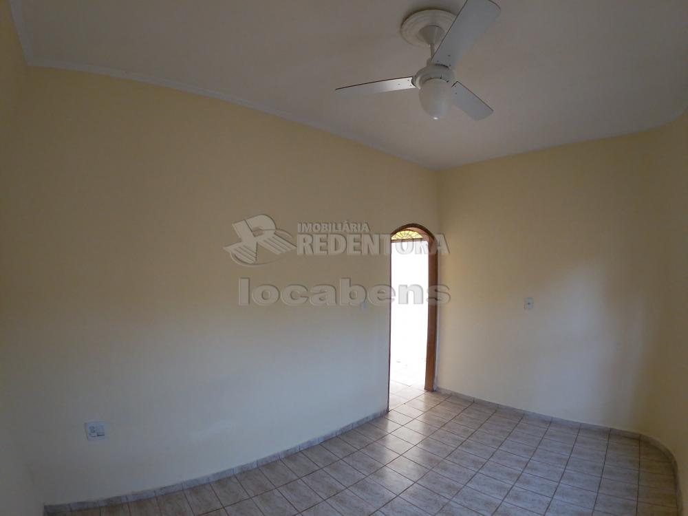 Alugar Casa / Padrão em São José do Rio Preto R$ 3.000,00 - Foto 5