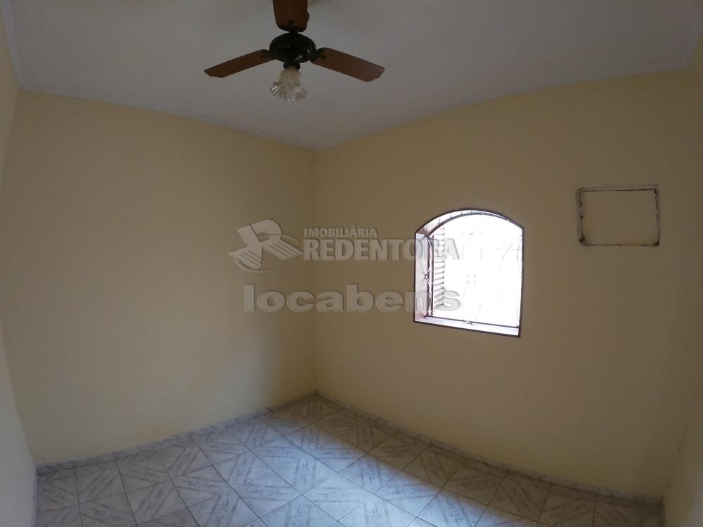 Alugar Casa / Padrão em São José do Rio Preto R$ 3.000,00 - Foto 6