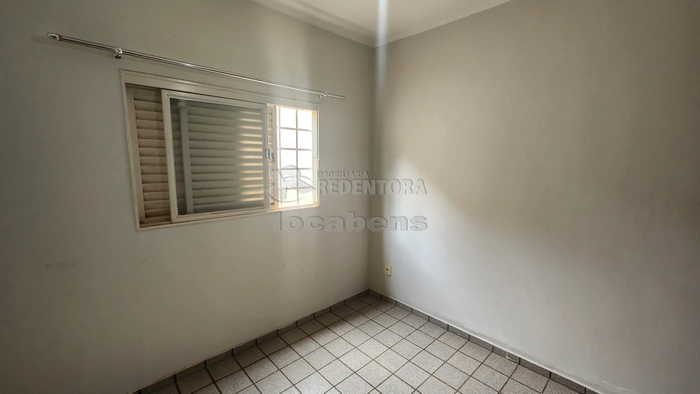 Alugar Casa / Padrão em São José do Rio Preto R$ 2.200,00 - Foto 21