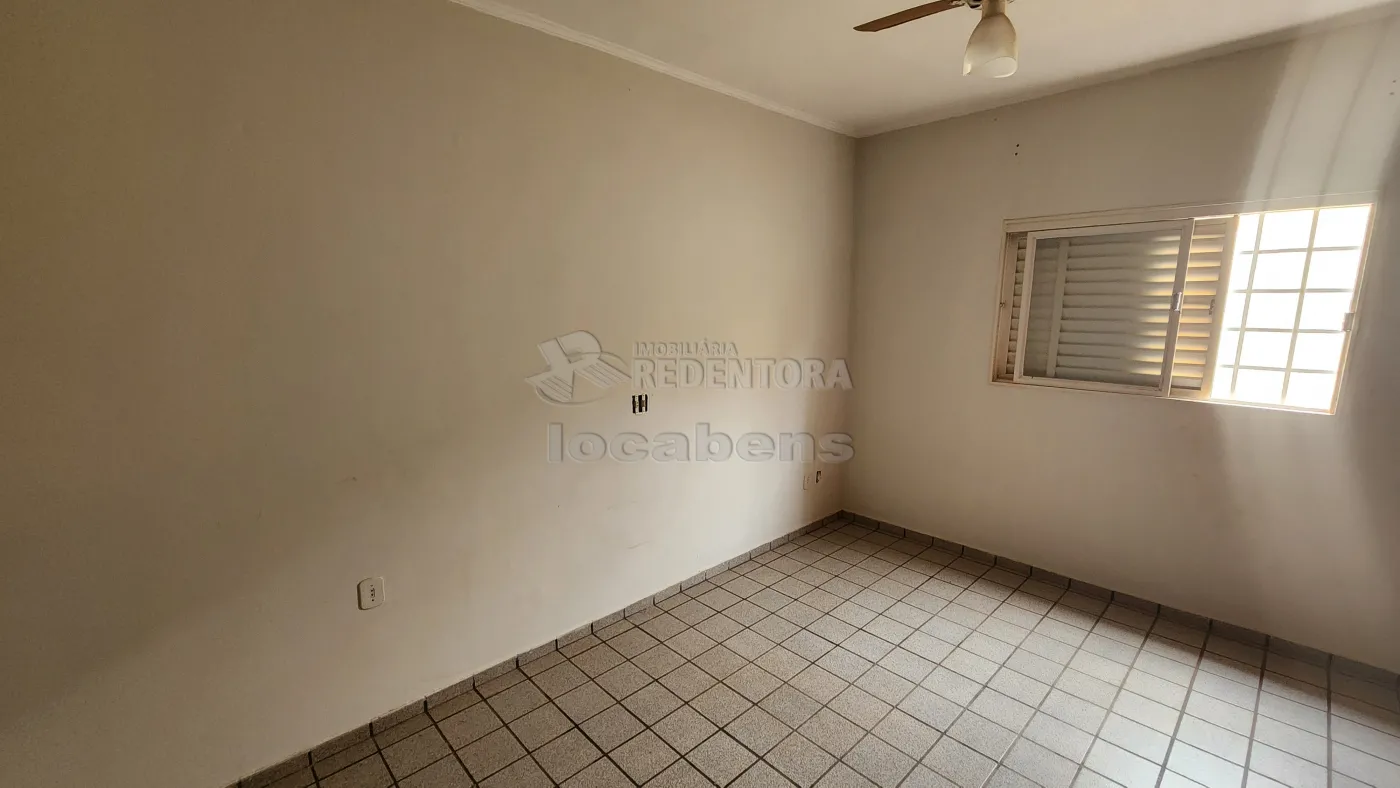 Alugar Casa / Padrão em São José do Rio Preto R$ 2.200,00 - Foto 25