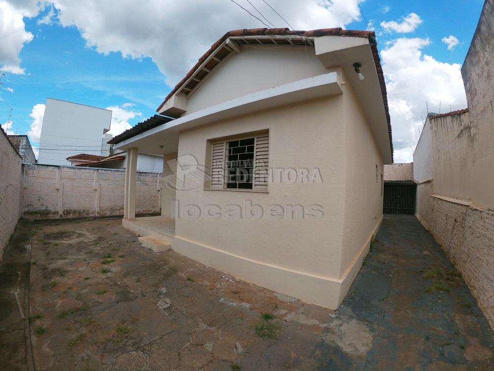 Alugar Casa / Padrão em São José do Rio Preto apenas R$ 1.000,00 - Foto 1