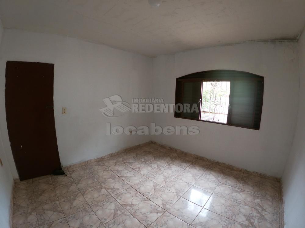 Alugar Casa / Padrão em São José do Rio Preto R$ 800,00 - Foto 9