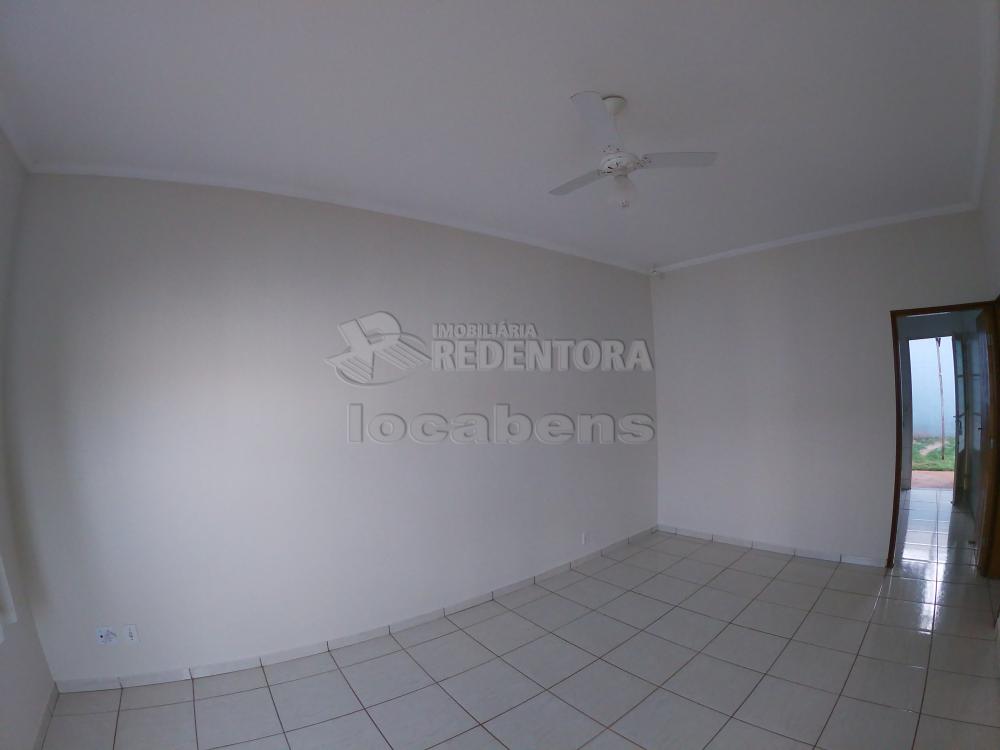 Alugar Casa / Padrão em São José do Rio Preto apenas R$ 800,00 - Foto 3