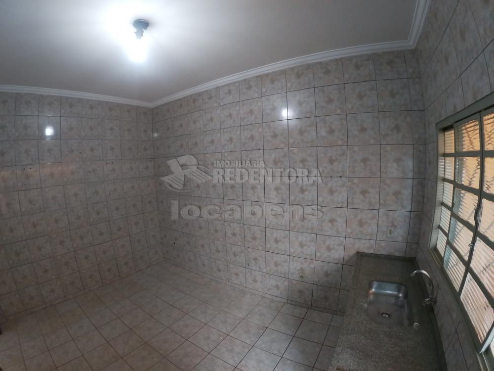 Alugar Casa / Padrão em São José do Rio Preto R$ 800,00 - Foto 10