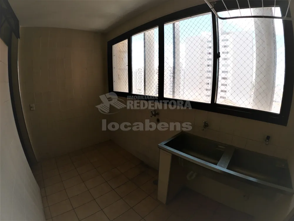 Alugar Apartamento / Padrão em São José do Rio Preto R$ 2.500,00 - Foto 8