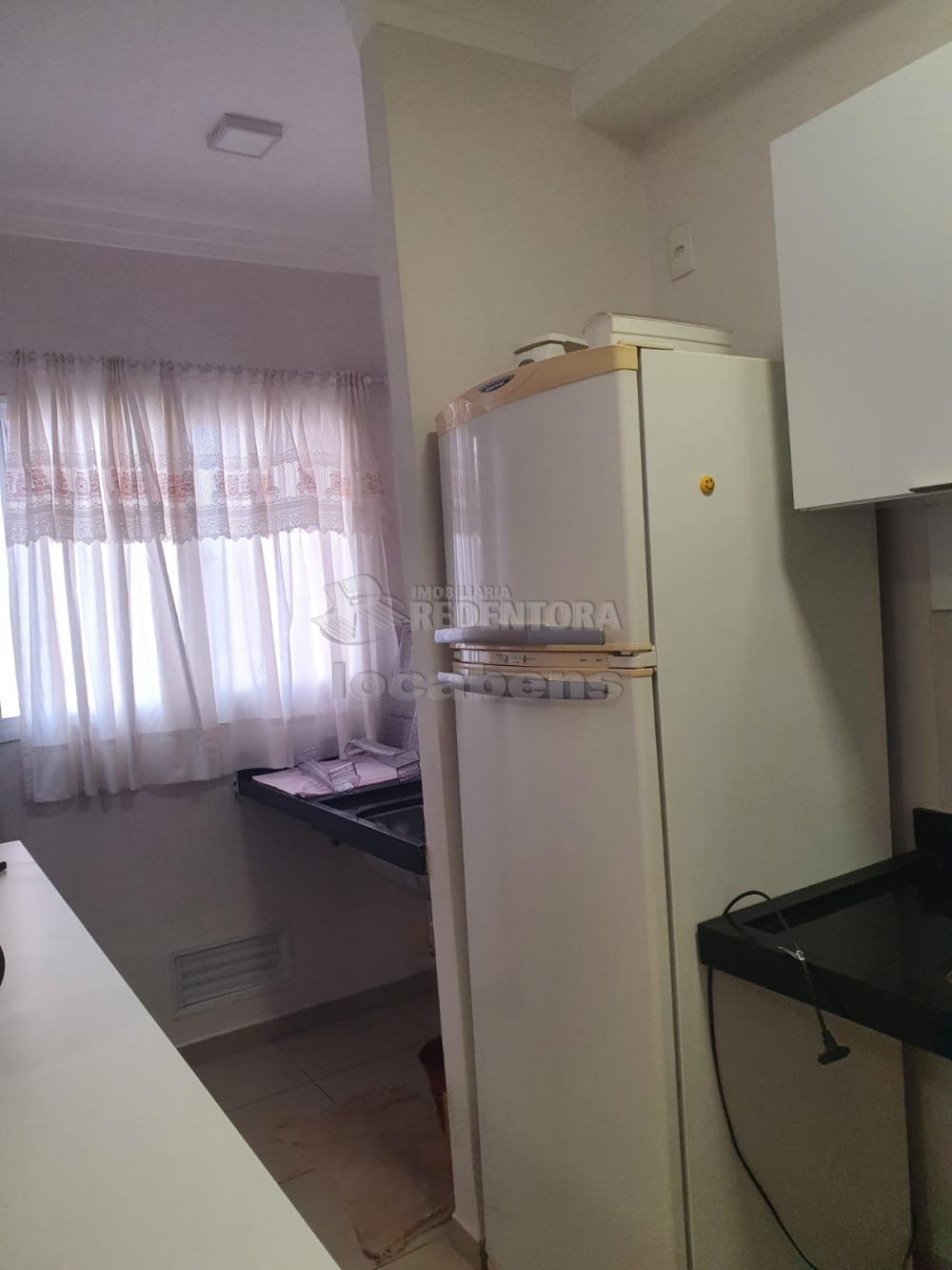 Alugar Apartamento / Padrão em São José do Rio Preto R$ 1.450,00 - Foto 4