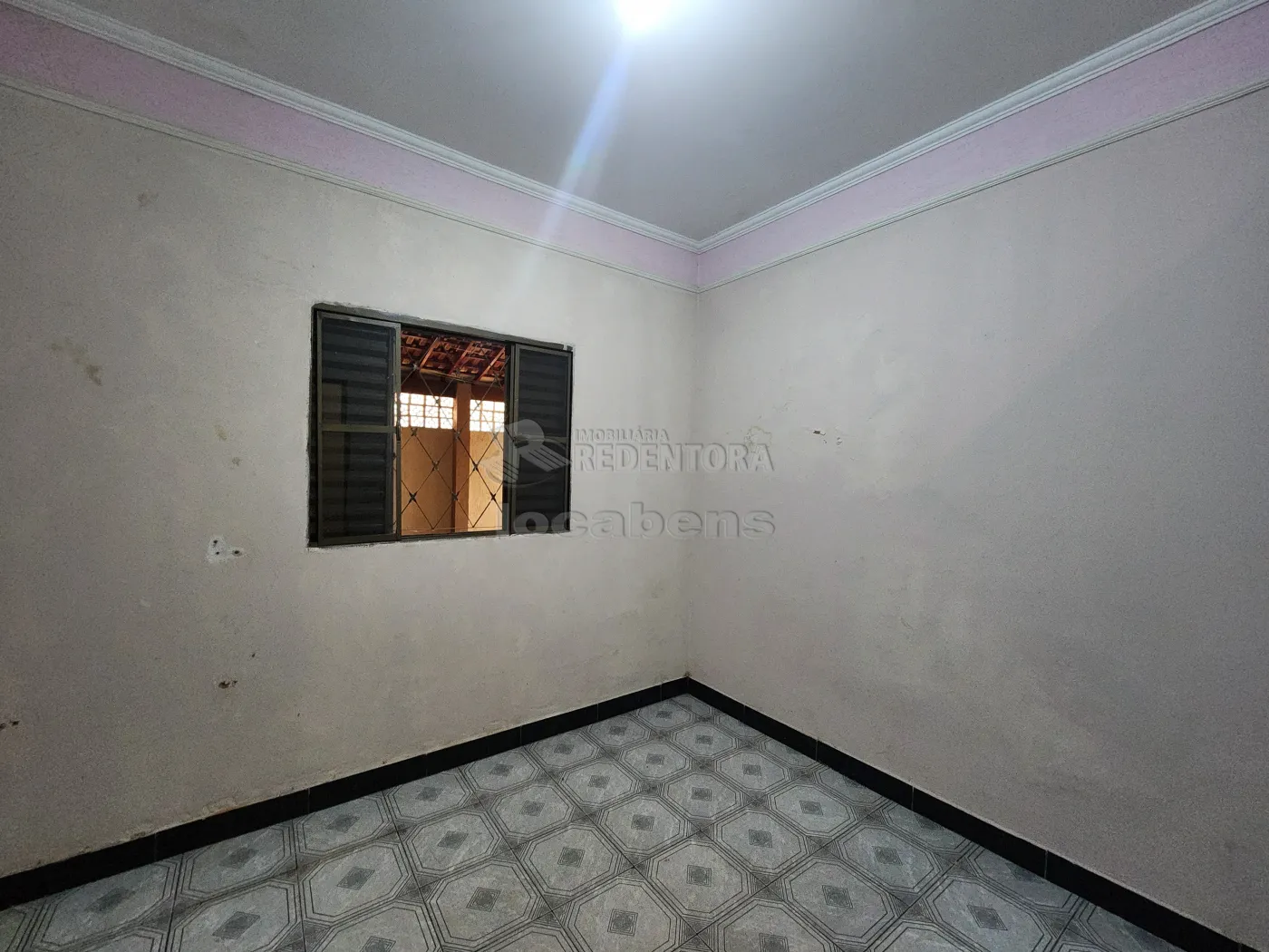 Alugar Casa / Padrão em São José do Rio Preto R$ 1.000,00 - Foto 4