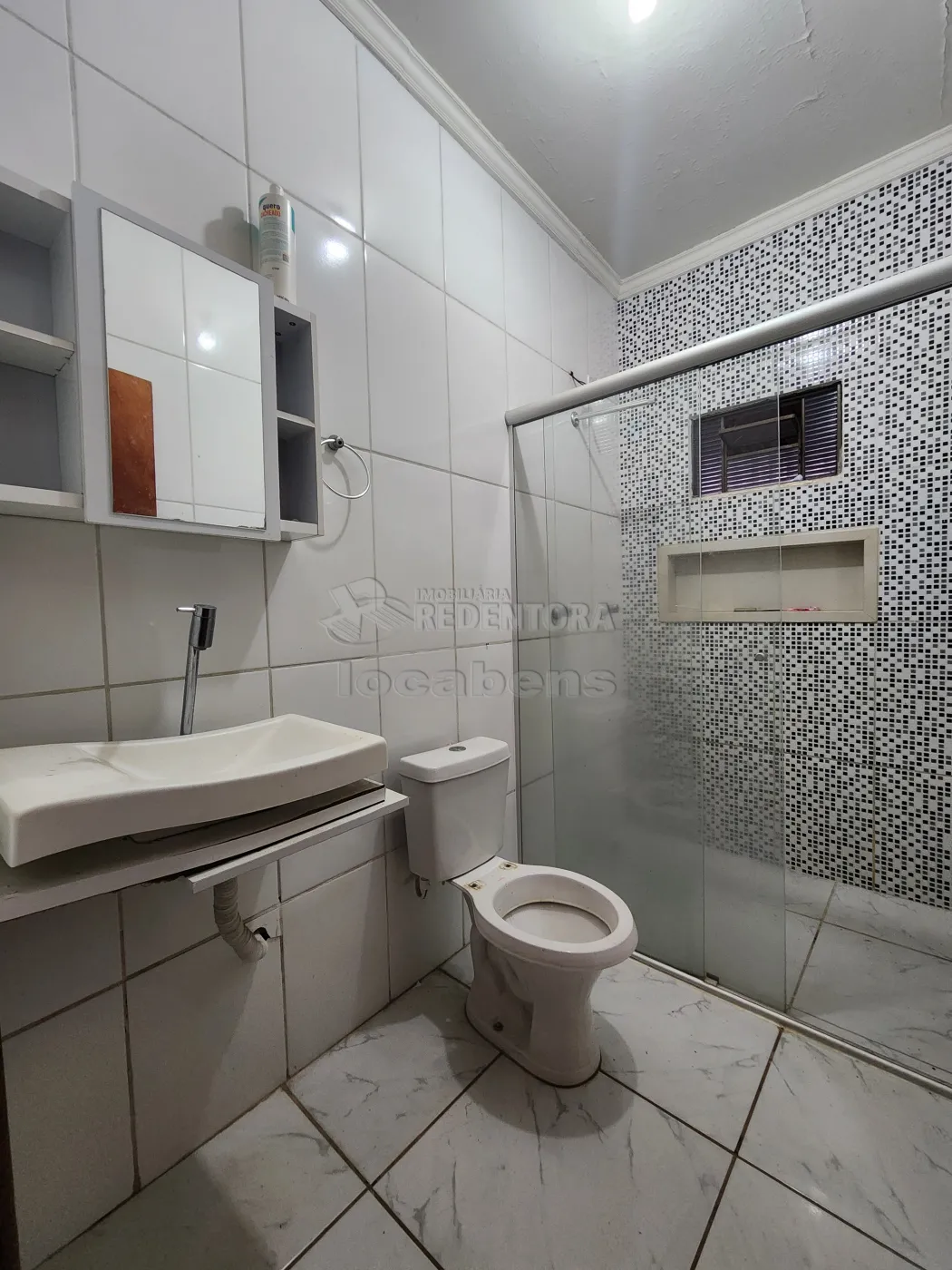 Alugar Casa / Padrão em São José do Rio Preto R$ 1.000,00 - Foto 9