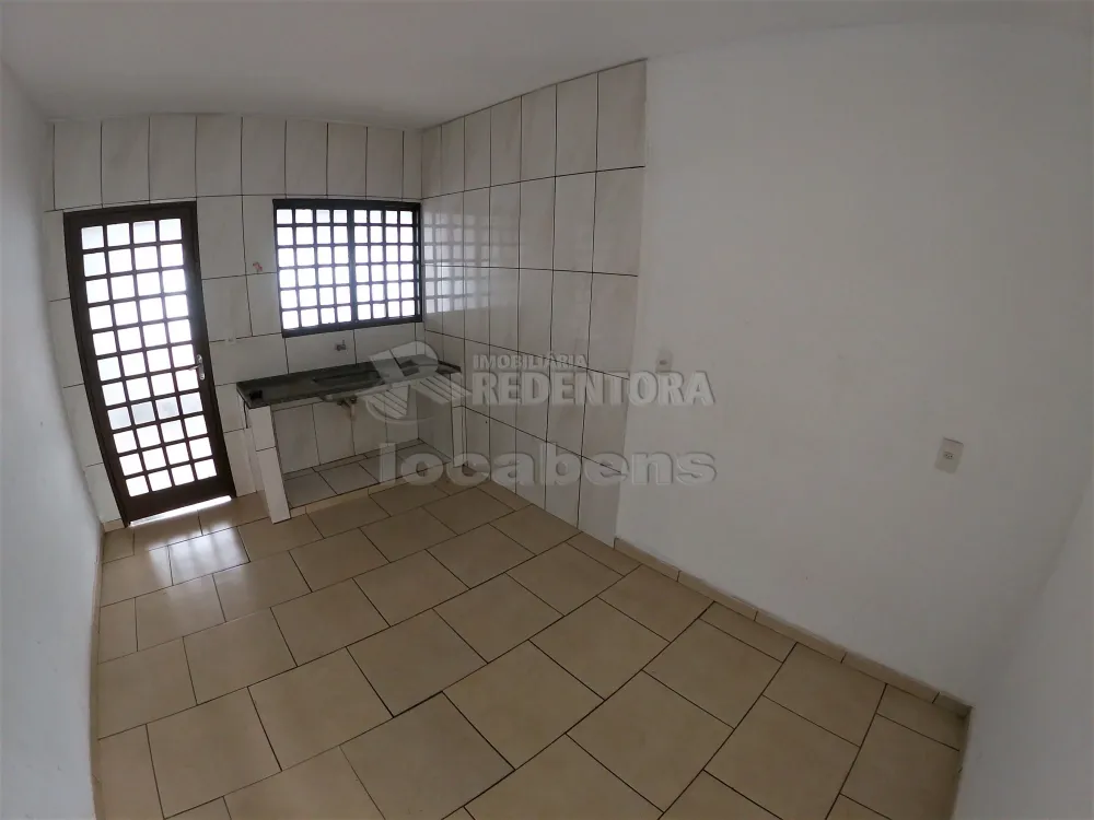 Alugar Casa / Padrão em São José do Rio Preto apenas R$ 700,00 - Foto 5