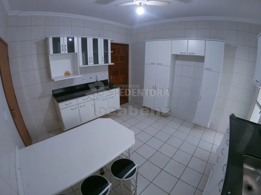 Alugar Apartamento / Padrão em São José do Rio Preto R$ 1.100,00 - Foto 8