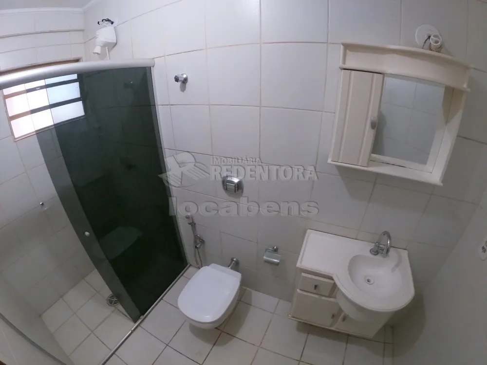 Alugar Apartamento / Padrão em São José do Rio Preto R$ 1.100,00 - Foto 14