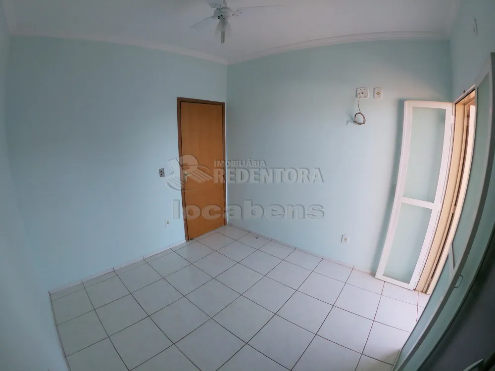 Alugar Apartamento / Padrão em São José do Rio Preto R$ 1.100,00 - Foto 17