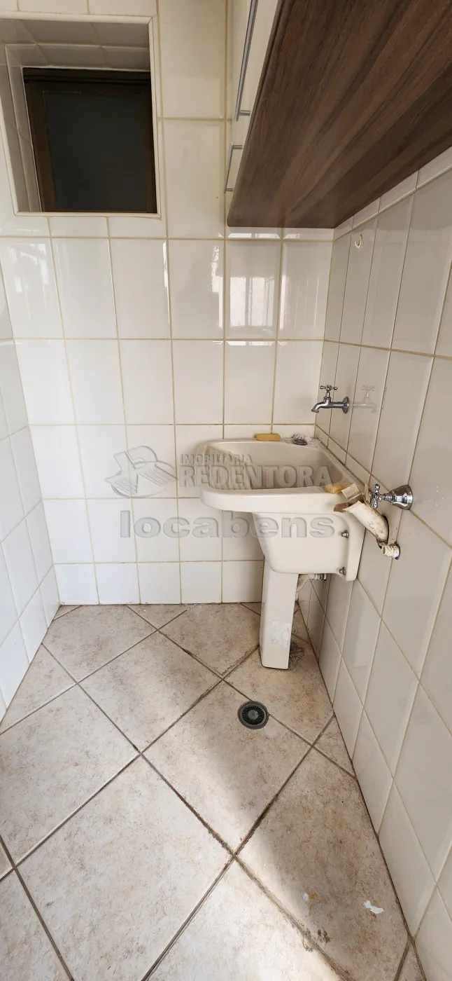 Alugar Apartamento / Padrão em São José do Rio Preto R$ 2.100,00 - Foto 7