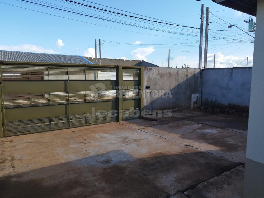 Alugar Casa / Padrão em São José do Rio Preto R$ 850,00 - Foto 2