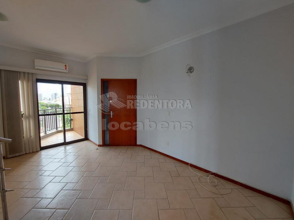Comprar Apartamento / Padrão em São José do Rio Preto R$ 375.000,00 - Foto 2