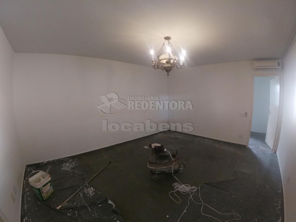 Alugar Comercial / Salão em São José do Rio Preto R$ 2.000,00 - Foto 3