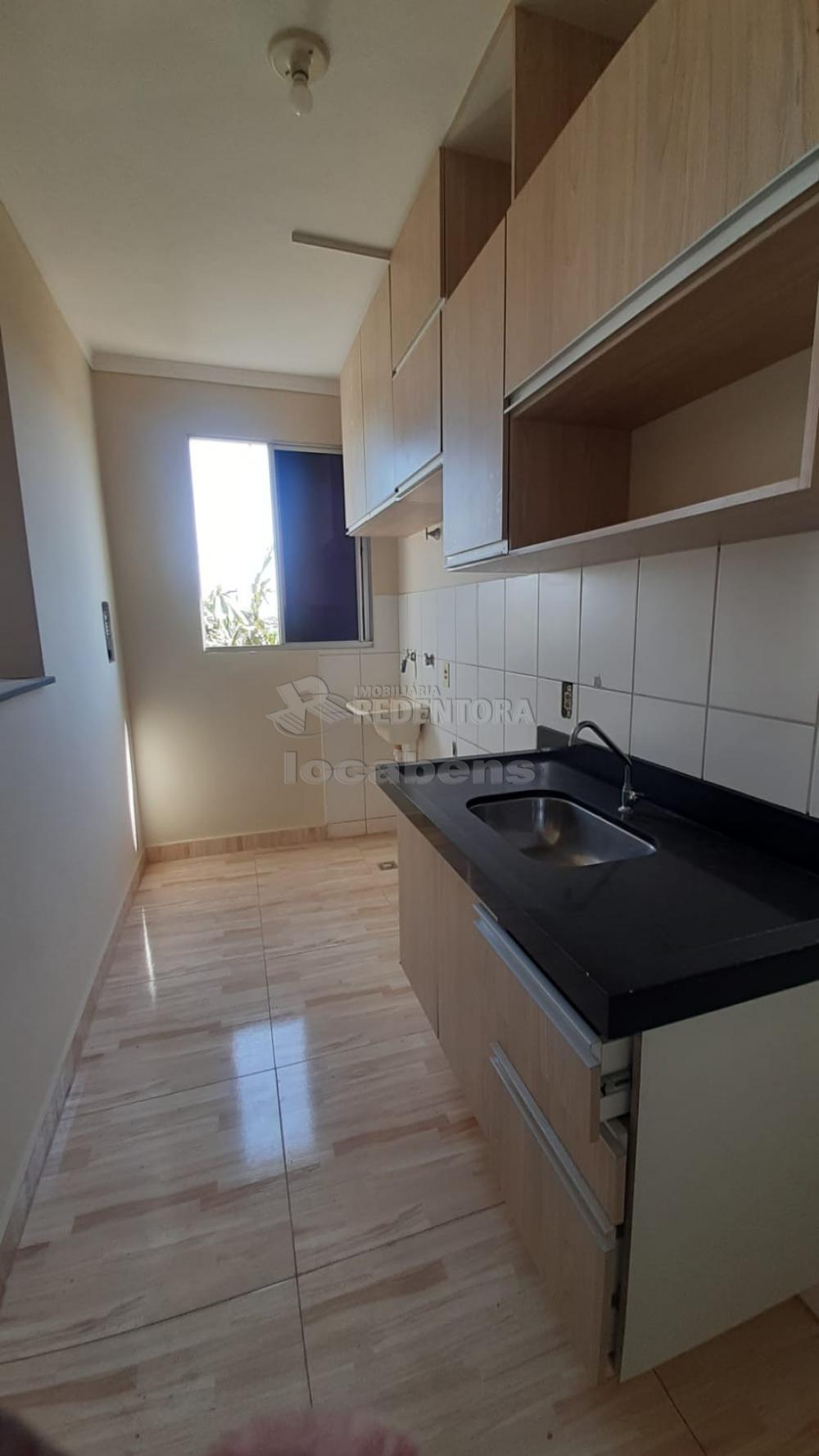 Comprar Apartamento / Padrão em São José do Rio Preto apenas R$ 200.000,00 - Foto 3