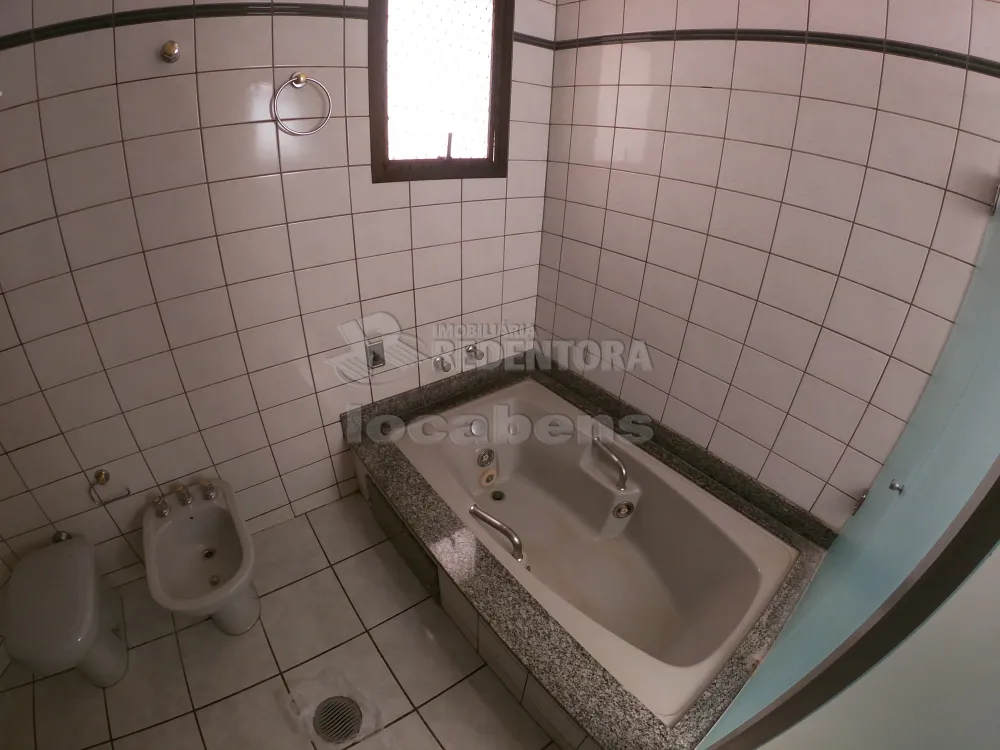 Alugar Apartamento / Padrão em São José do Rio Preto R$ 2.600,00 - Foto 18