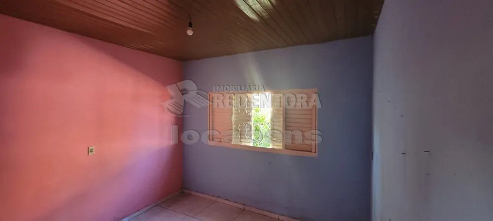 Alugar Casa / Padrão em São José do Rio Preto R$ 1.200,00 - Foto 11