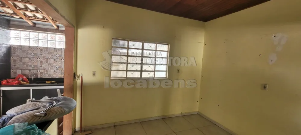 Alugar Casa / Padrão em São José do Rio Preto R$ 1.200,00 - Foto 15