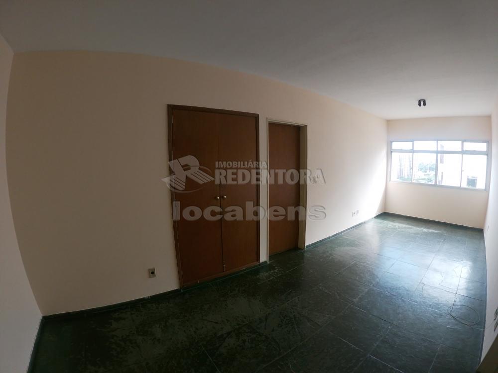 Apartamento para alugar com 3 quartos, 80m² - Foto 1