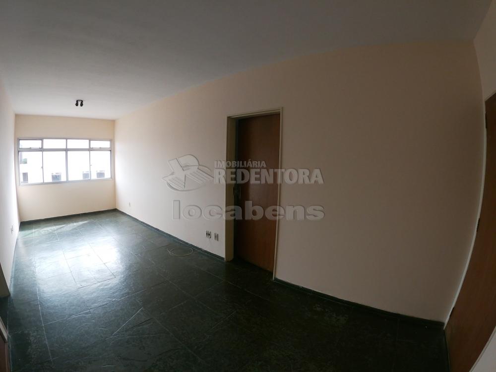 Apartamento para alugar com 3 quartos, 80m² - Foto 2