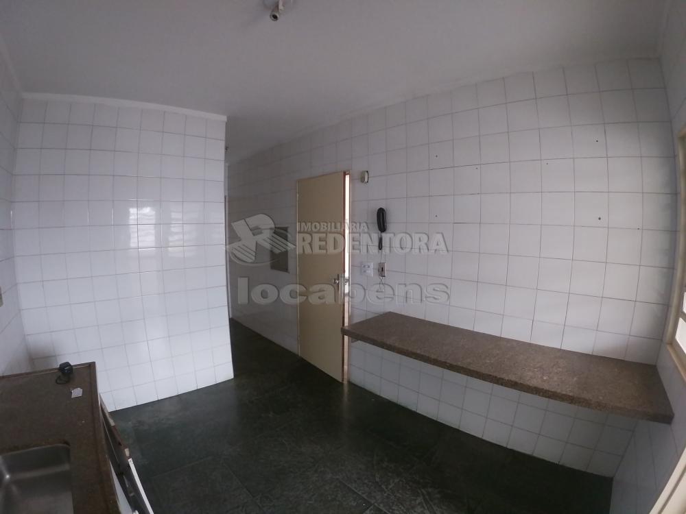 Apartamento para alugar com 3 quartos, 80m² - Foto 6