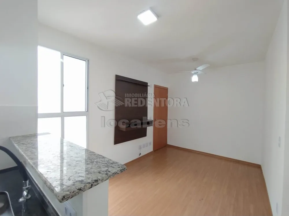 Alugar Apartamento / Padrão em São José do Rio Preto R$ 900,00 - Foto 1