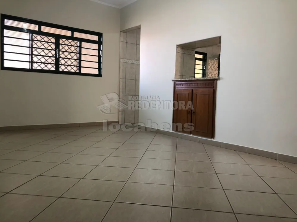 Alugar Casa / Padrão em São José do Rio Preto R$ 3.500,00 - Foto 9