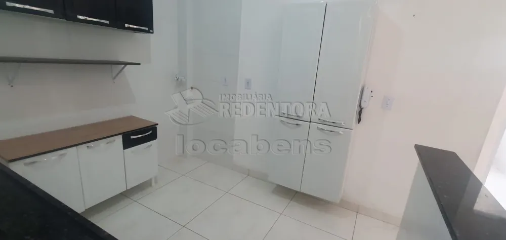 Alugar Apartamento / Padrão em São José do Rio Preto R$ 800,00 - Foto 6