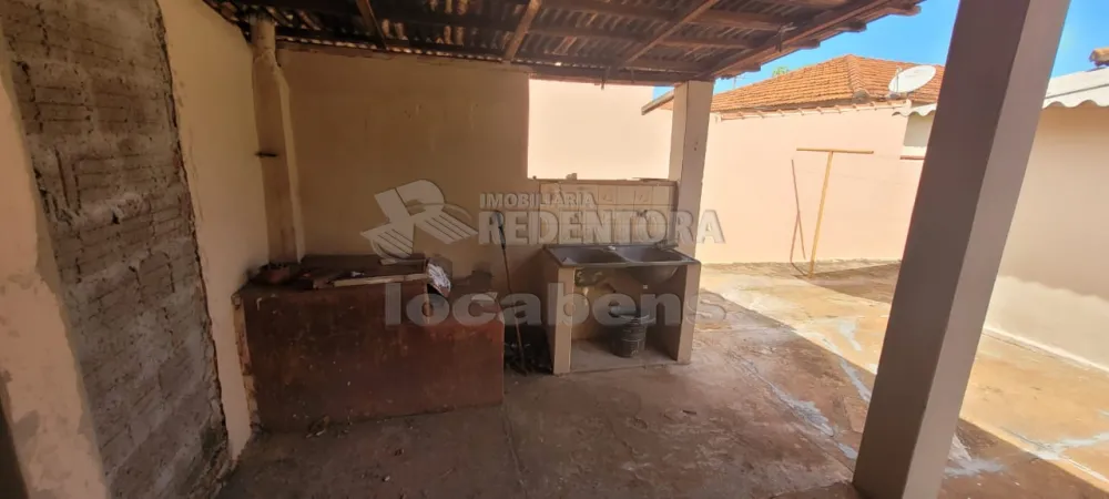 Alugar Casa / Padrão em São José do Rio Preto R$ 1.500,00 - Foto 2